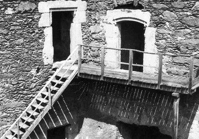 Wooden gallery in the courtyard of the New Castle.