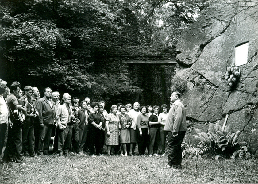 Setkání na nádvoří v roce 1968.